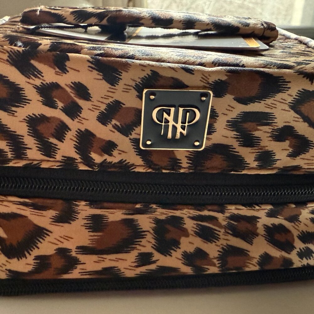 Pursen Jewelry Case Tiara Vacationer Cheetah Brand New